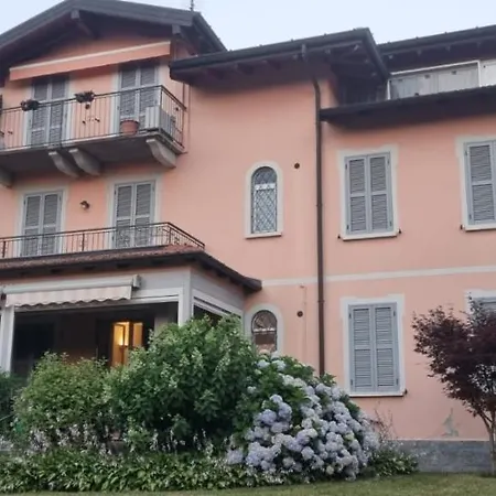 La Maison Rose Villa